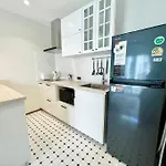 Cosy 1 Bedroom Apart Title Halo, 350M Naiyang Beach